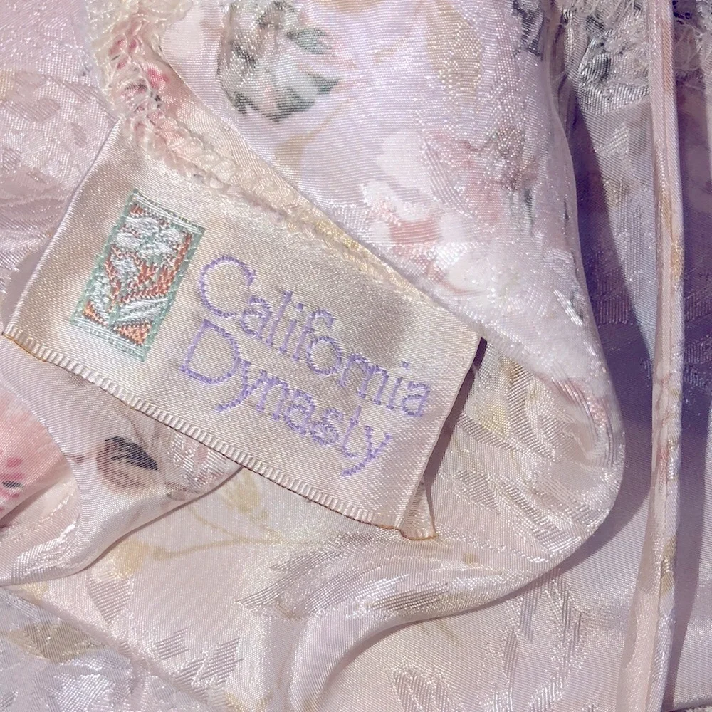 California Dynasty pink floral silky nightgown slip size large with lace detail - Picture 7 of 8